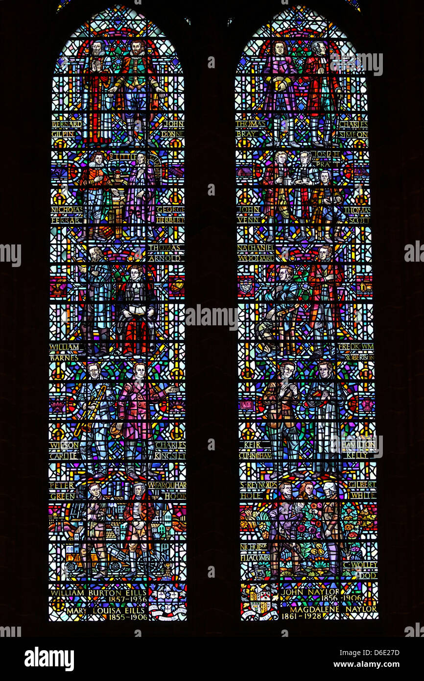Glasfenster In Liverpools anglikanische Kathedrale einflussreichen Menschen In der Kirche von England Stockfoto