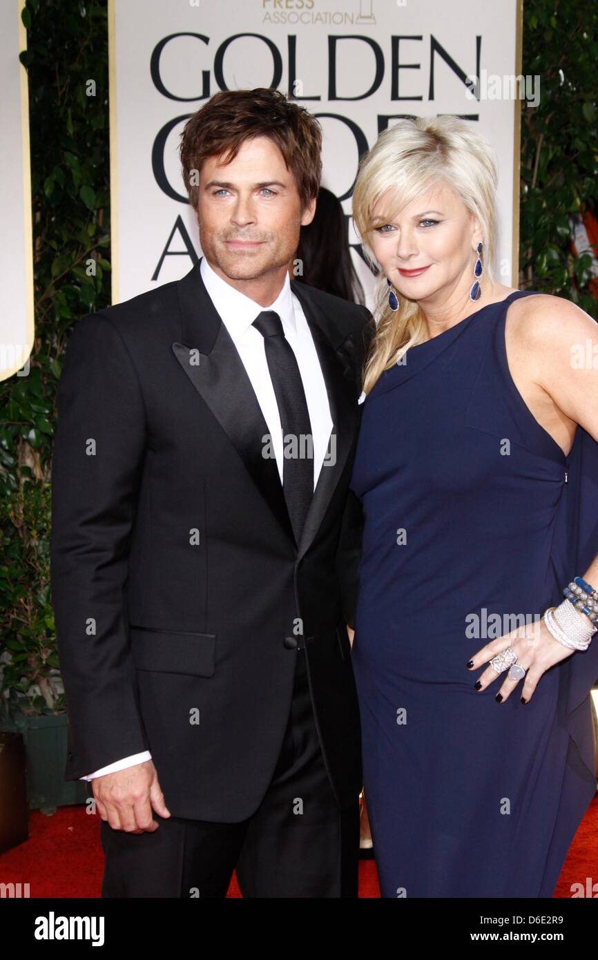 Actor rob lowe wife sheryl Fotos und Bildmaterial in hoher Auflösung