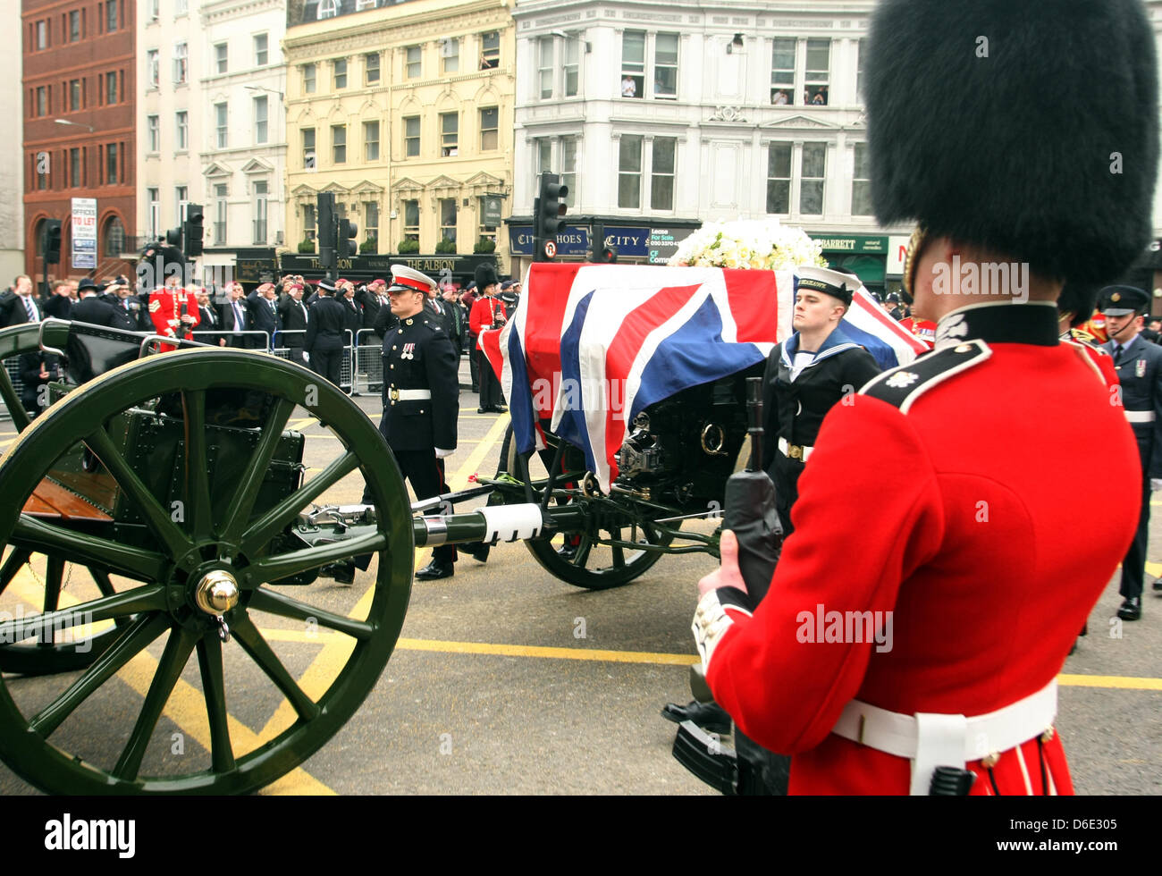 BARONESS THATCHER Sarg MARGRET THATCHER Beerdigung 17. April 2013 LUDGATE LONDON ENGLAND UK Stockfoto