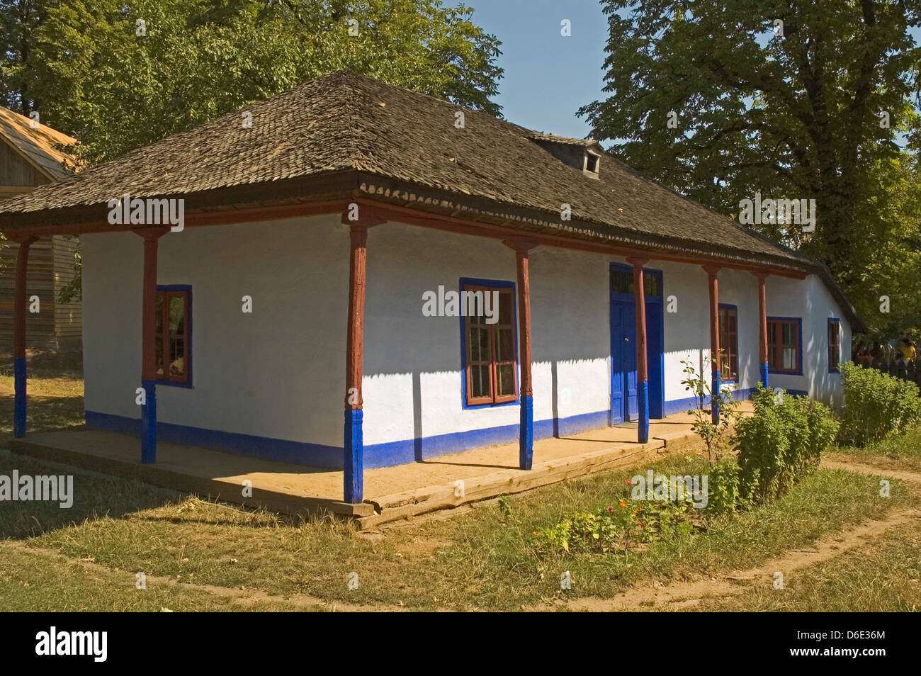 Europa, Rumänien, Bukarest, Herastrau Park Folk Museum, traditionellen Gebäude aus dem Rusetu (20. Jh.) Stockfoto