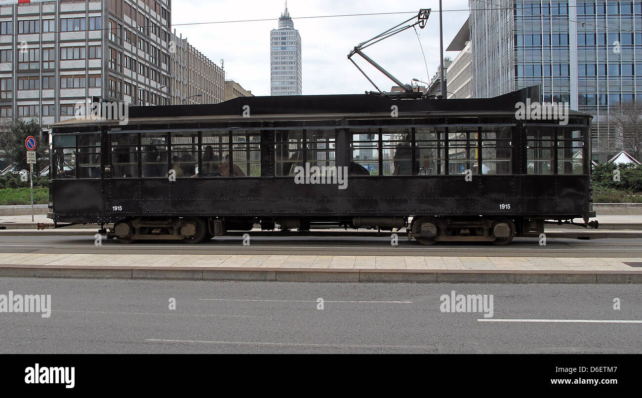 Klassischen Straßenbahn im Zentrum von Mailand Italien Stockfoto