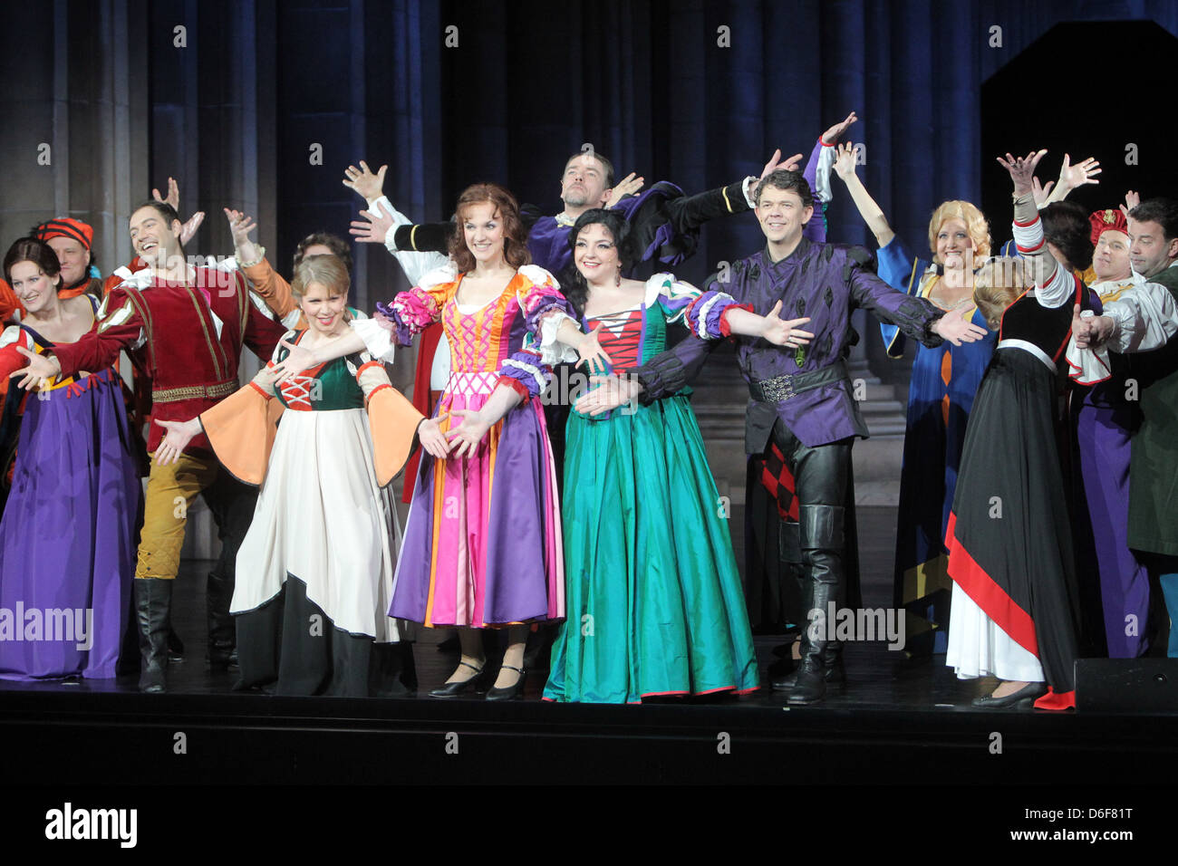 Flensburg, Deutschland, dem Staatstheater in Flensburg: Fieber-Premiere des Musicals Kiss Me, Kate Stockfoto