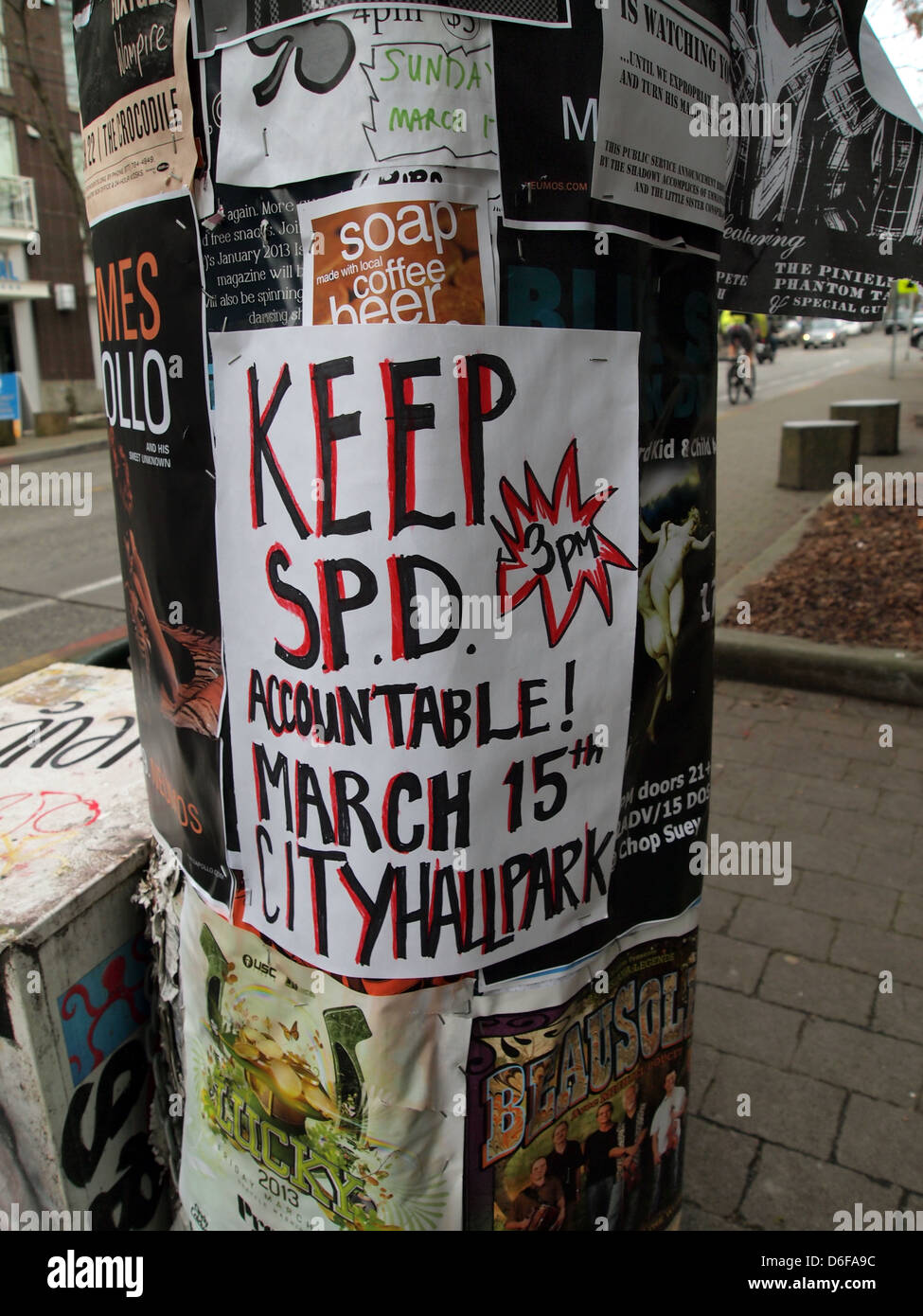 Plakatwerbung marschieren gegen den SPD - Seattle Police Department Stockfoto