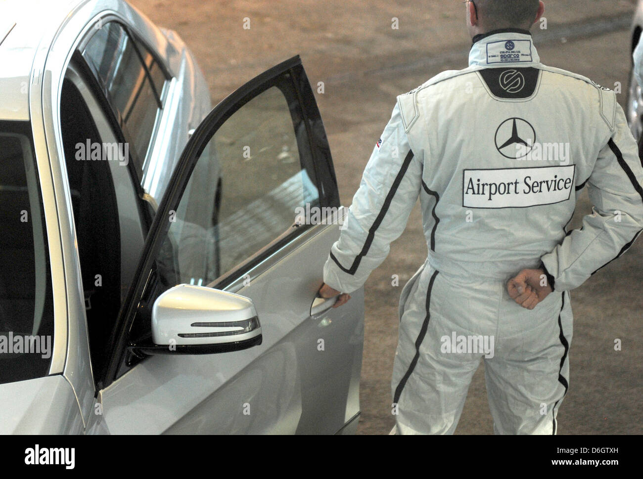 Mercedes Personalwagen Stockfotos Und Bilder Kaufen Alamy