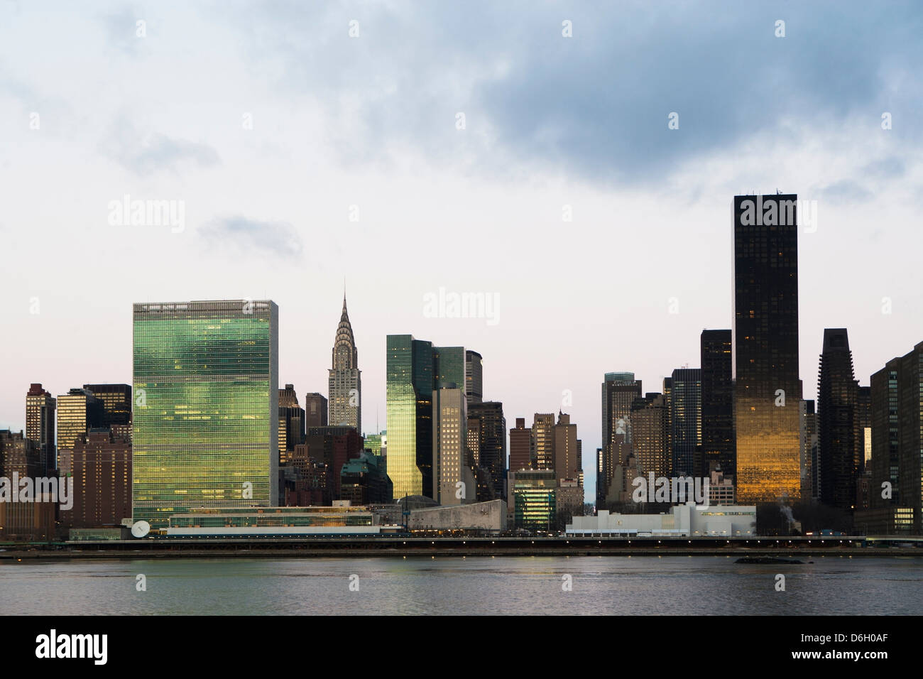 Skyline von New York City und waterfront Stockfoto