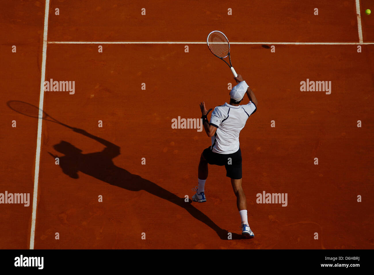 MONTE CARLO, MONACO - APRIL 18: Novak Djokovic Serbien in Aktion am Tag vier der ATP Monte-Carlo Meister, am Monte-Carlo Sporting Club am 18. April 2013 in Monte-Carlo, Monaco. (Foto von Mitchell Gunn/ESPA) Stockfoto