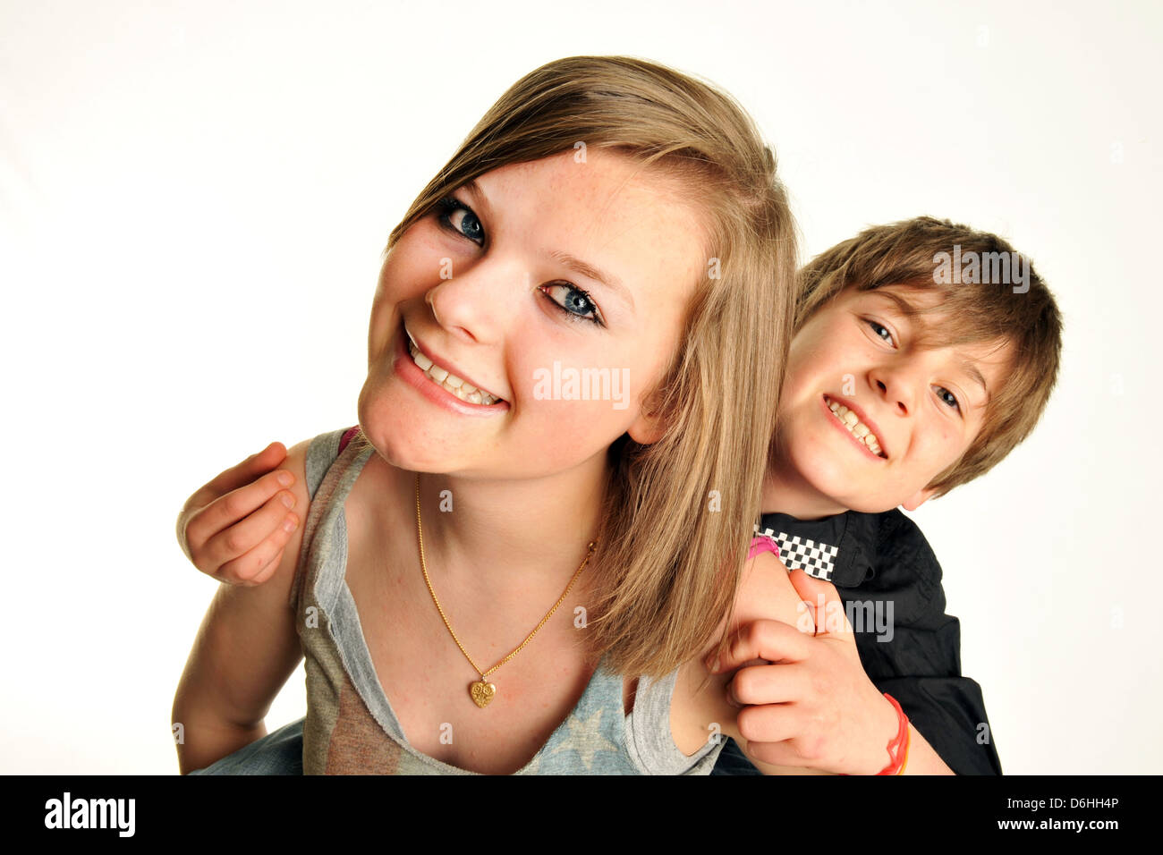 Große Schwester und kleiner Bruder Modell veröffentlicht Stockfotografie Alamy