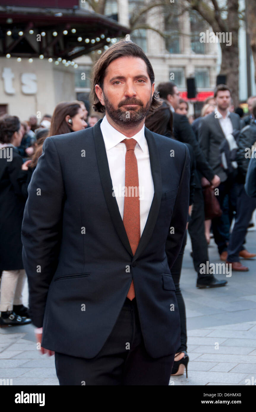 London, UK. 18. April 2013. Drew Pearce, kümmert sich die Schriftsteller in dem Film die britischen Premiere des Iron Man 3 im Odeon Leicester Square. Bildnachweis: Pete Maclaine/Alamy Live-Nachrichten Stockfoto