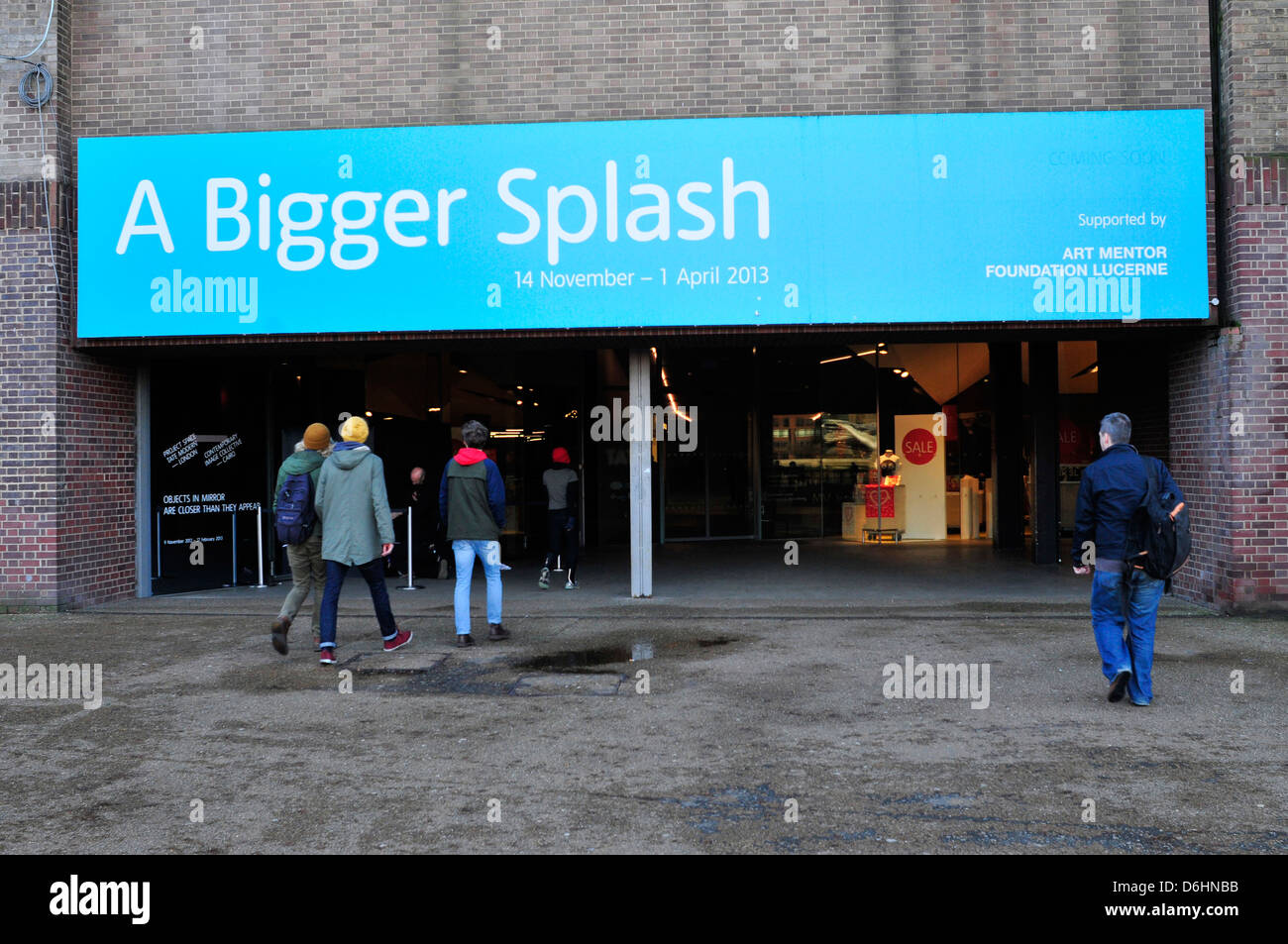 Der Haupteingang der Tate Modern, London, UK. Stockfoto