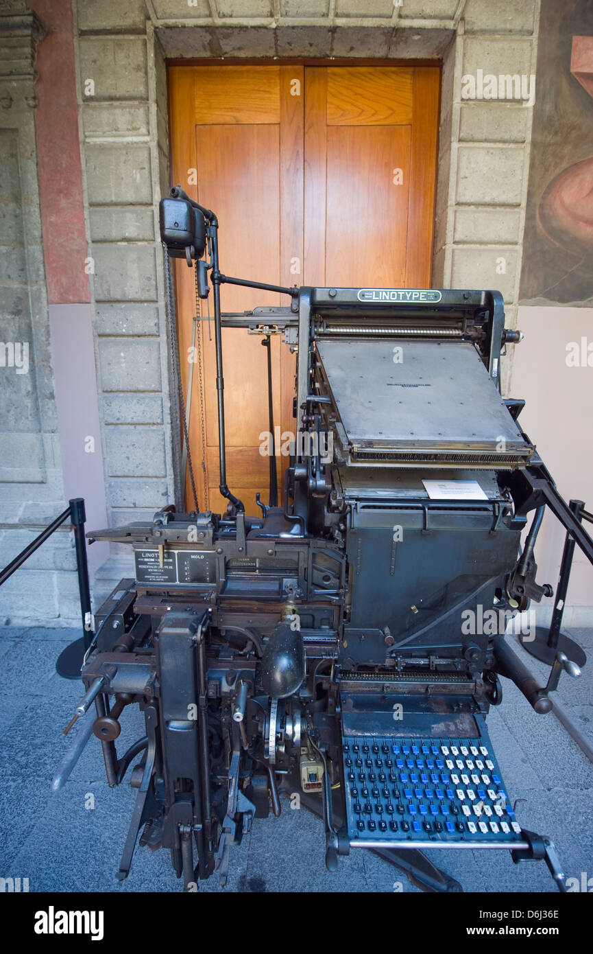 Linotype Texter, Antiguo Colegio de San Ildefonso, Federal District, Mexico City, Mexiko Nordamerika Stockfoto