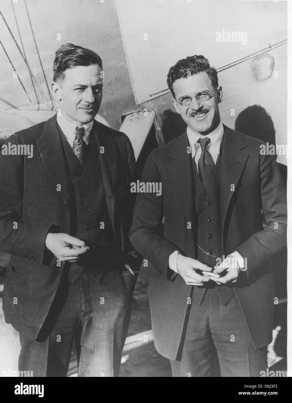 04-02366 Donald W. Douglas und David R. Davis, die die Davis-Douglas Aircraft Company, die ersten Erbauer der Cloudster gebildet Stockfoto