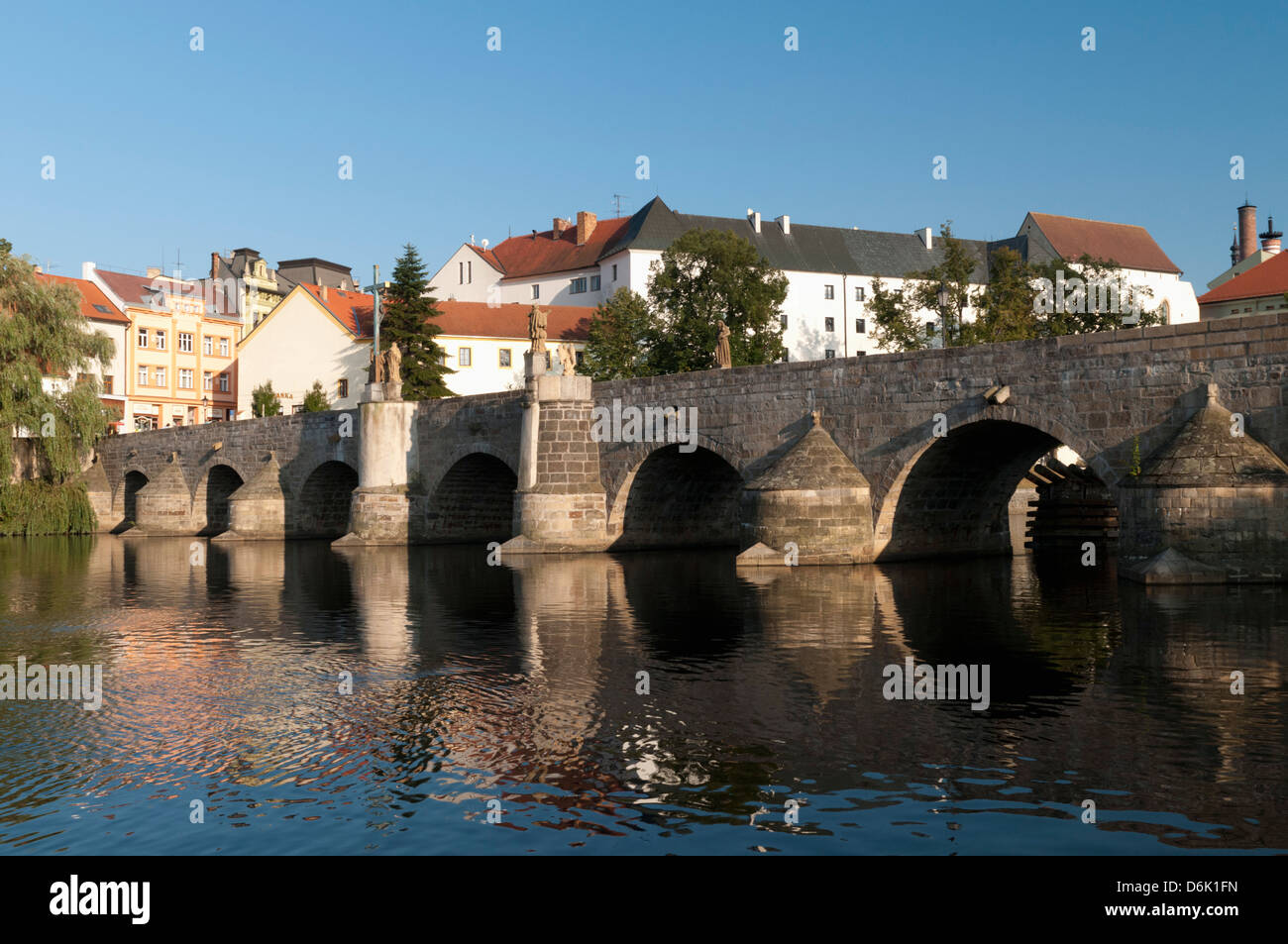 Stein-die meisten, überbrücken die ältesten gotischen Stein in der Tschechischen Republik über den Fluss Otava, Pisek, Budejovicko, Tschechische Republik Stockfoto