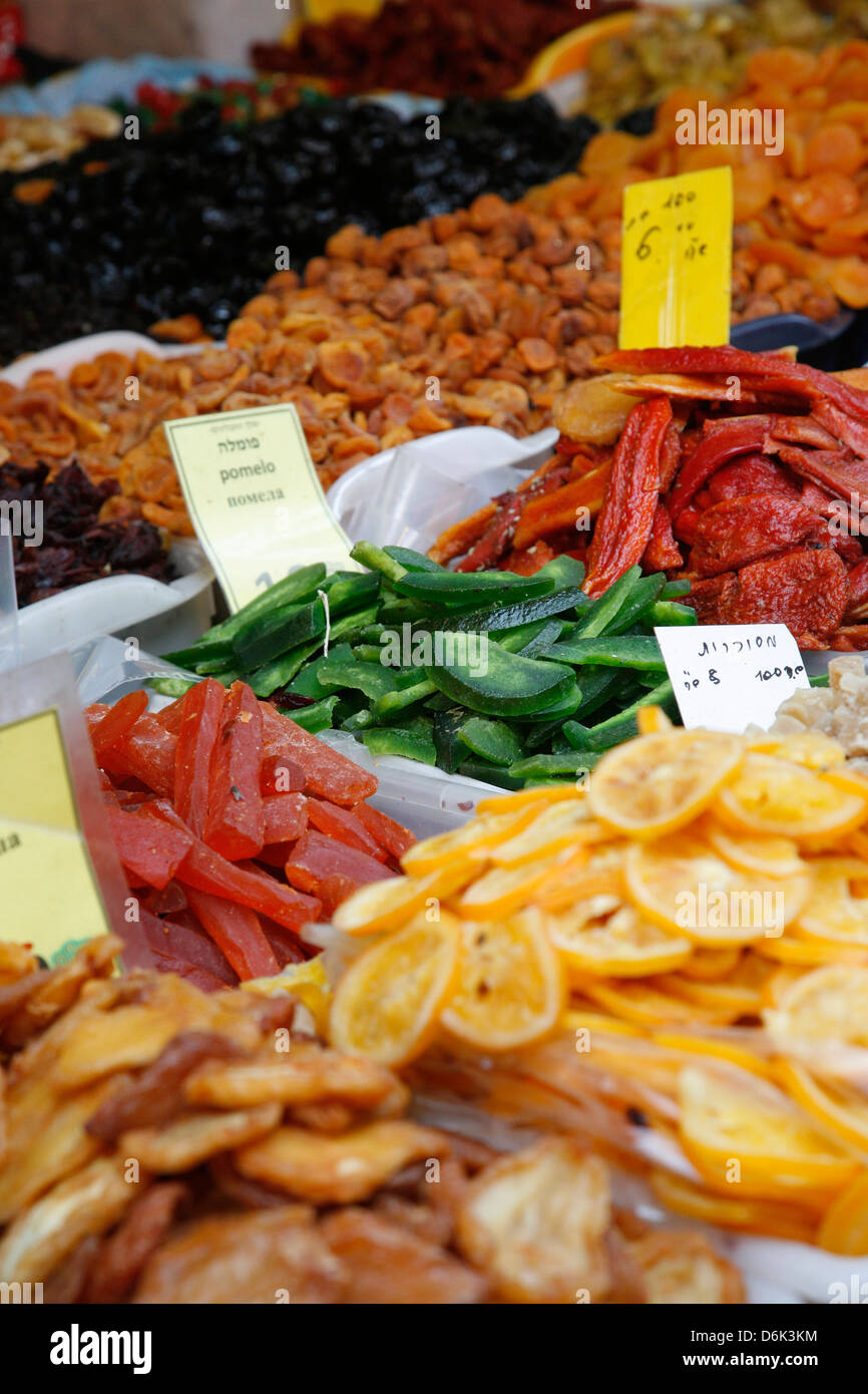 Essen auf einem Stall in Shuk HaCarmel Markt, Tel Aviv, Israel, Nahost Stockfoto