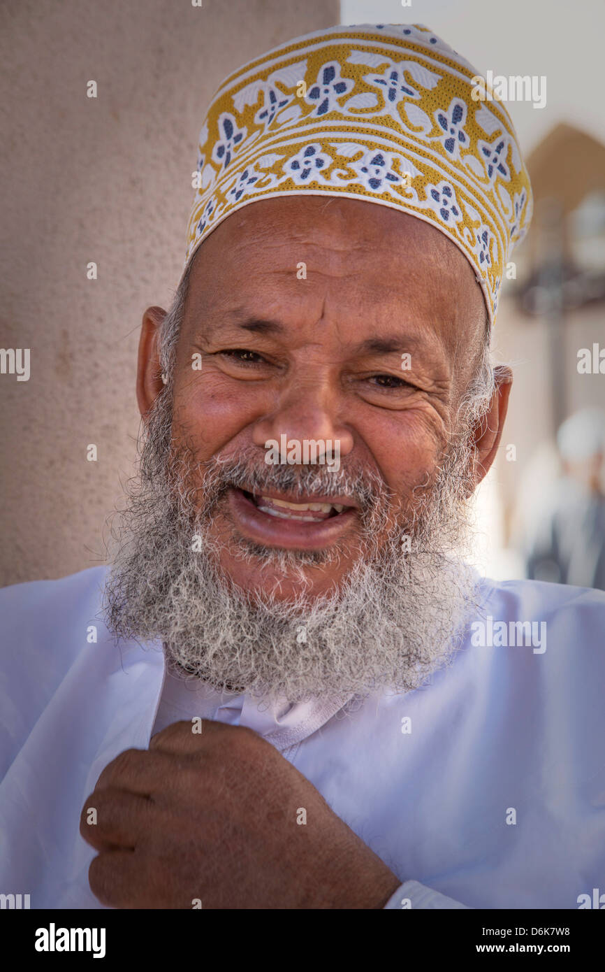 Arabische Mann im Souk von Nizwa, Oman, Naher Osten Stockfoto