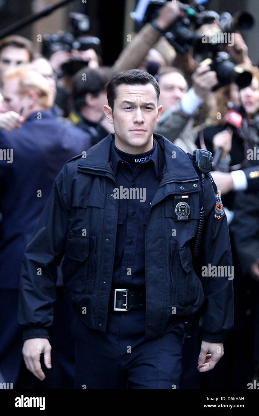 Joseph Gordon-Levitt auf die neuesten Batman-Film festlegen "The Dark Knight Rises" New York City, USA - 28.10.11 Stockfoto
