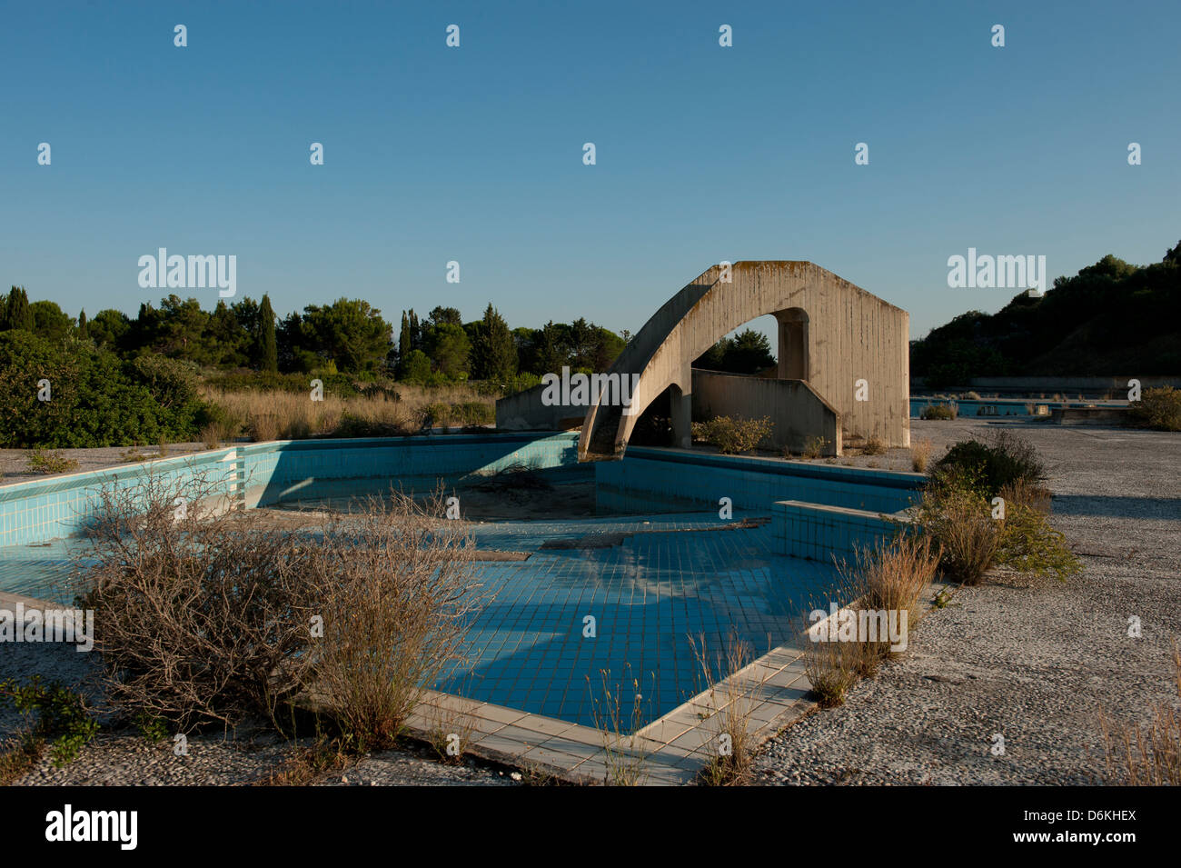 Kalythies, Griechenland, verlassen Pool in Rhodos Stockfoto