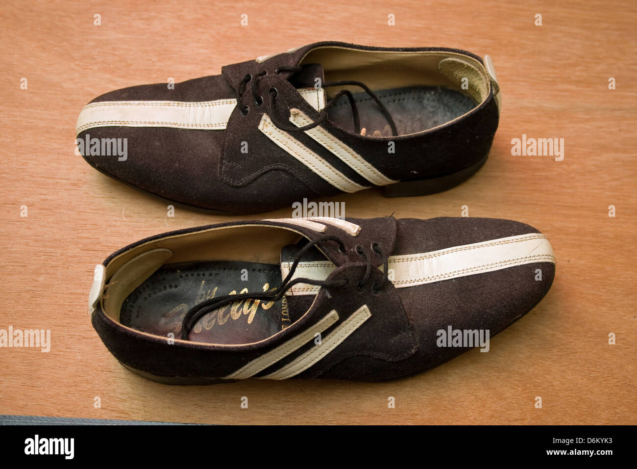 Mens mod shoes -Fotos und -Bildmaterial in hoher Auflösung – Alamy