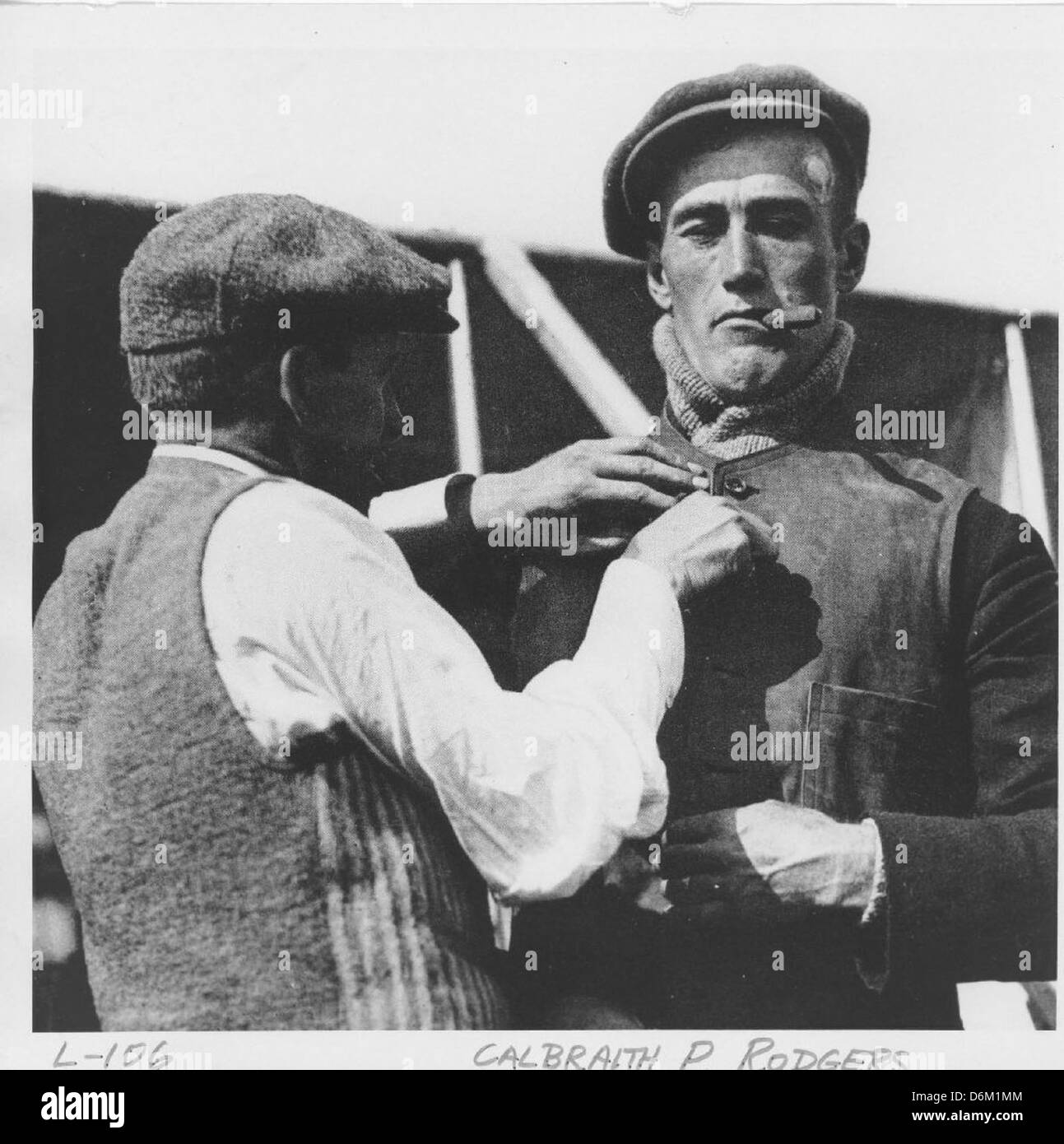 Calbraith P. Rodgers war der erste, der 1911 die Vereinigten Staaten durchflog, mit dem Flugzeug Wright Model EX mit dem Namen Vin FIZ. Diese Leistung war ein bedeutender Meilenstein in der Geschichte der Luftfahrt und zeigte das Potenzial des Fernflugs. Stockfoto