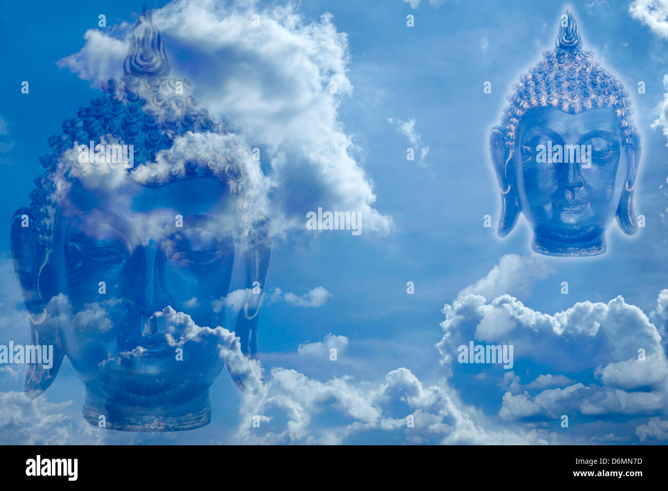 Buddha-Kopf im Himmel Stockfoto