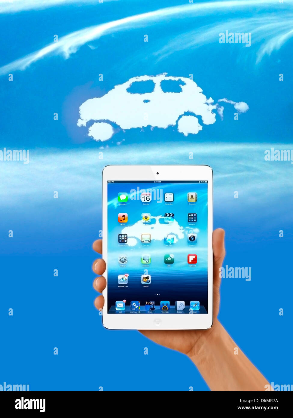 Tablet-PC, Auto in Form von Wolken, Konzept Hintergrund leer Business Zelle Wolken Kommunikation Computer Konzept Digitalanzeige Stockfoto