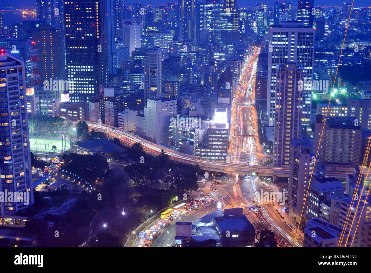 Autobahnen und Straßen in Tokio, Japan Stockfoto