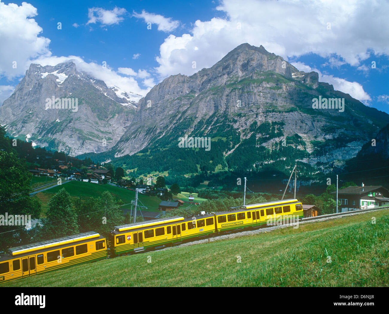 Wengernalpbahn klettern aus Grindelwald, Berner Oberland, Schweiz Stockfoto