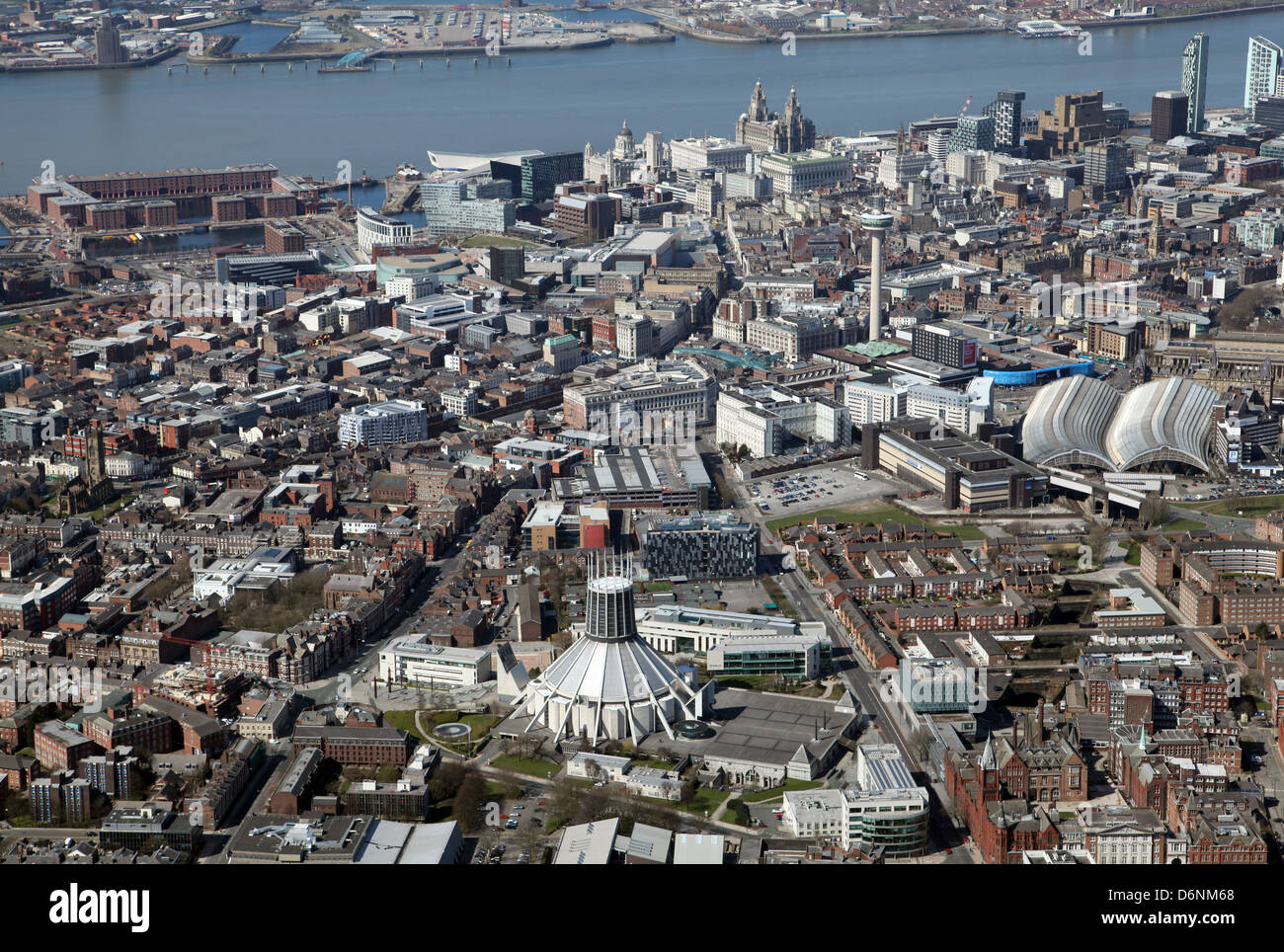 Luftaufnahme der Stadt Liverpool in Merseyside im Vereinigten Königreich, Stockfoto
