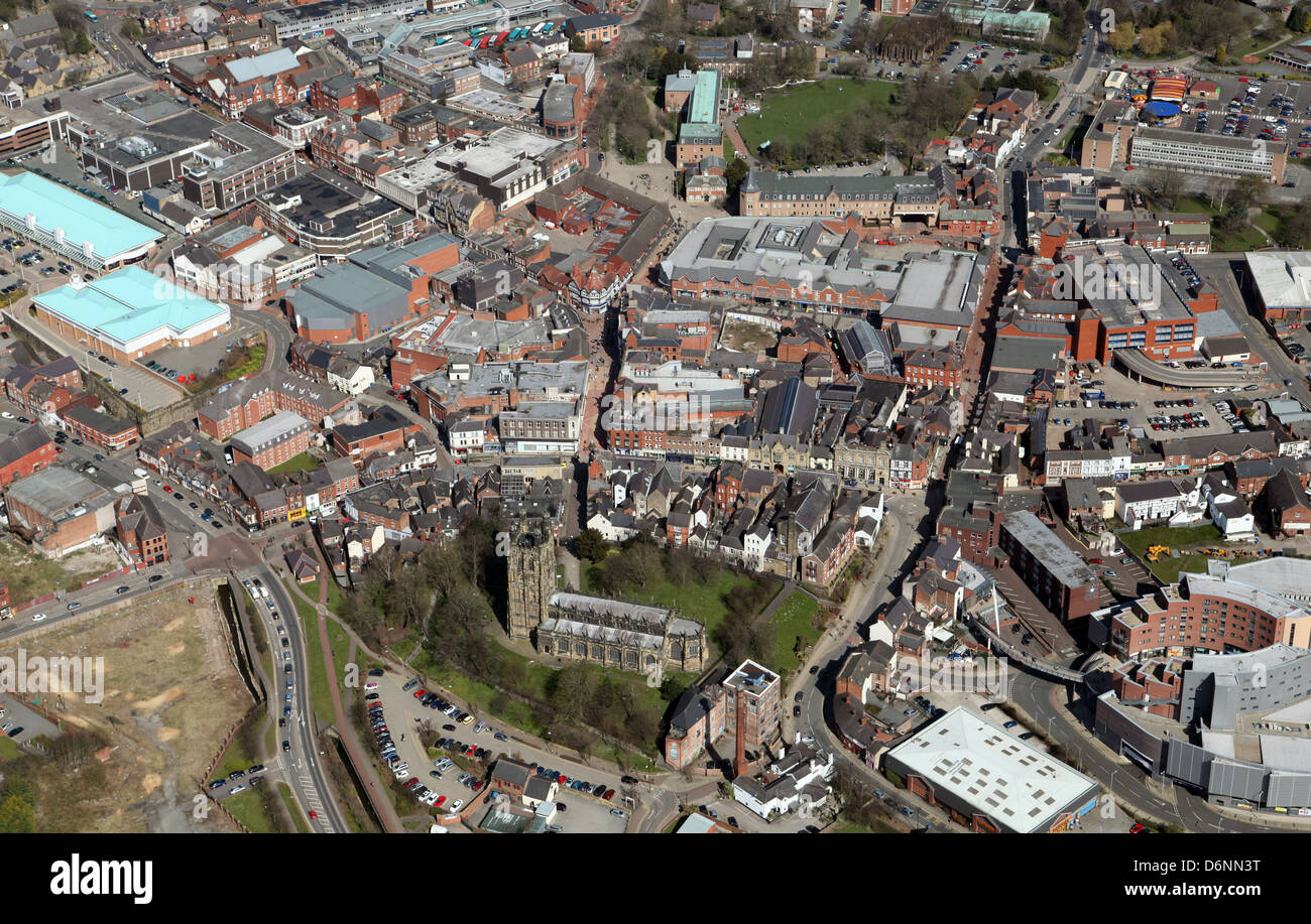 Luftaufnahme des Stadtzentrums Wrexham, Nordwales Stockfoto