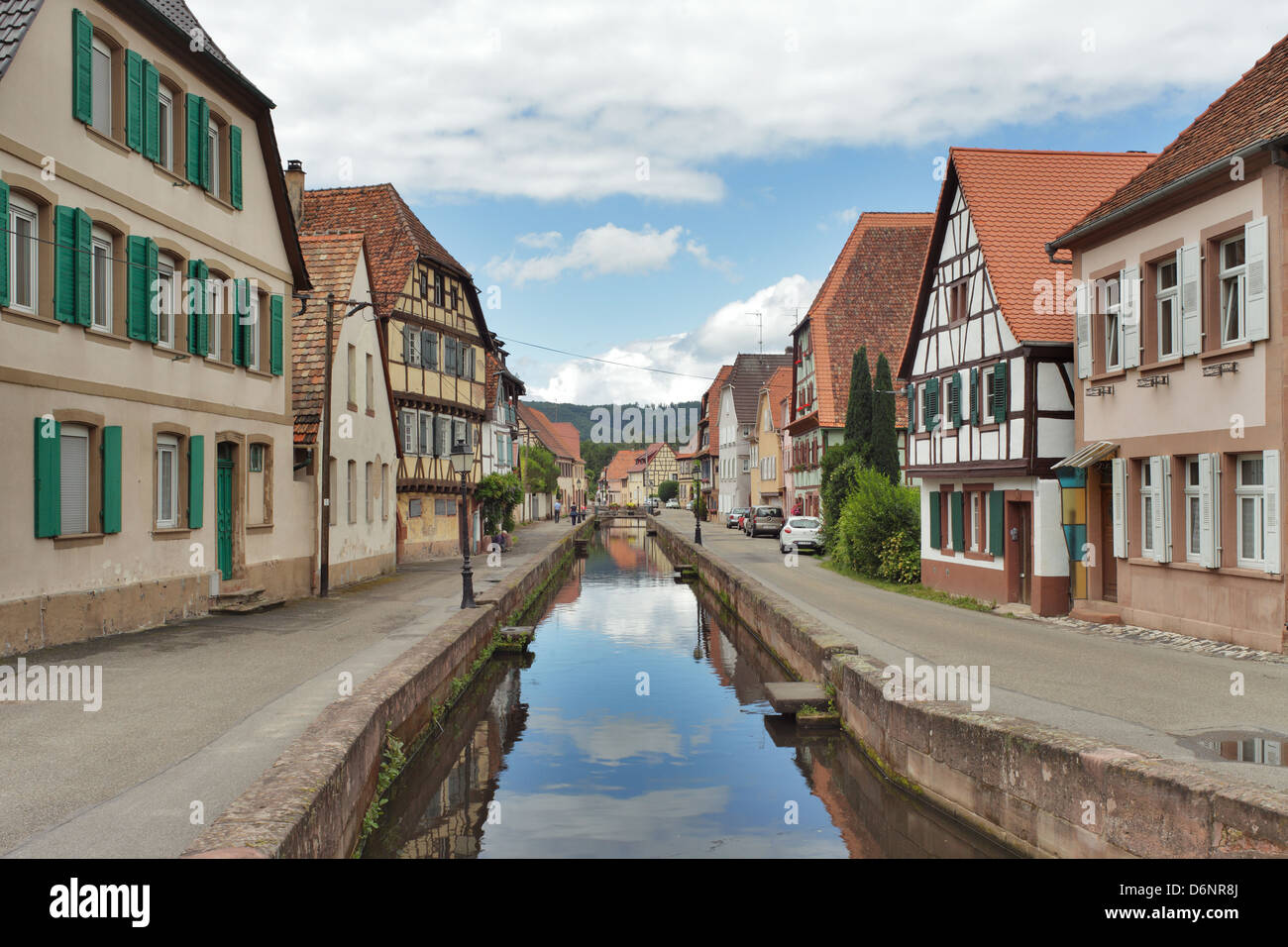 Wissembourg, Frankreich, Fachwerkhaeuser und den Fluss Lauter in Wissembourg Stockfoto