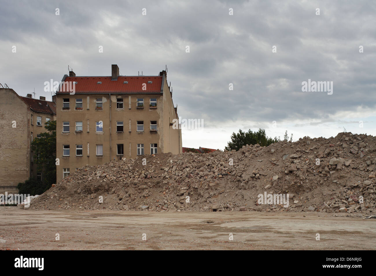Berlin, Deutschland, und Bauschutt auf dem Gelände der abgerissenen Fabrik Freudenberg Stockfoto