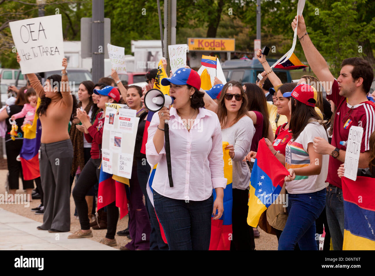 Venezolaner außerhalb der Organisation der Amerikanischen Staaten, Gebäude, Washington DC protestieren Stockfoto