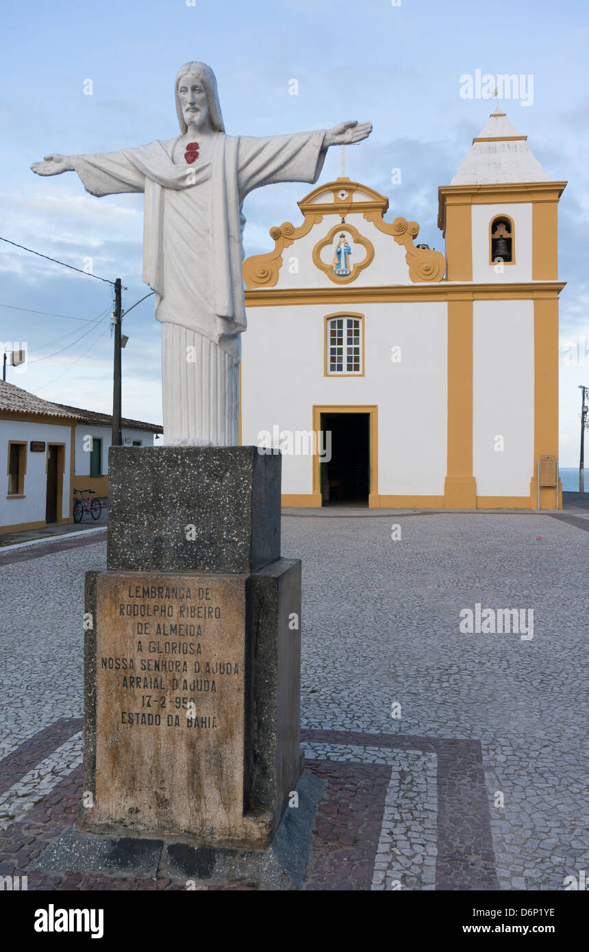 Kirche: N.S.de Ajuda mit Statue Stockfoto