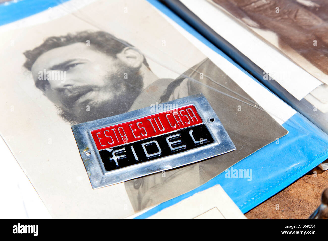 Seltene alte Metall-Plakette für zu Hause Tür: "Fidel, dies ist Ihr Haus". Kubanische Havanna, La Habana, Kuba, Süd, Lateinamerika Stockfoto