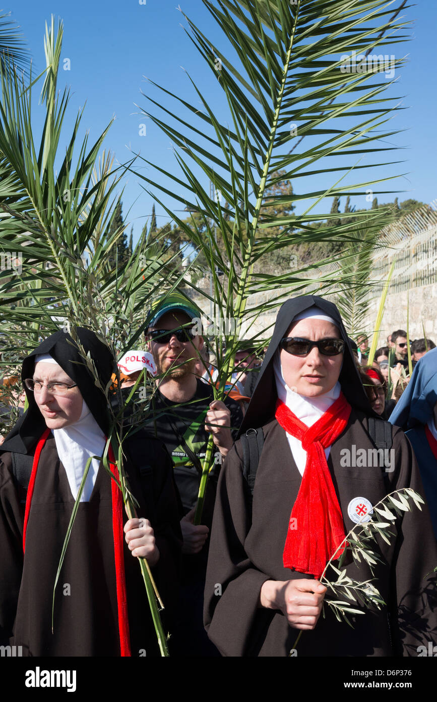 JERUSALEM, ISRAEL - 24.März: Katholische Palmsonntag Prozession vom Ölberg am 24. März 2013 in Jerusalem, Israel. Stockfoto