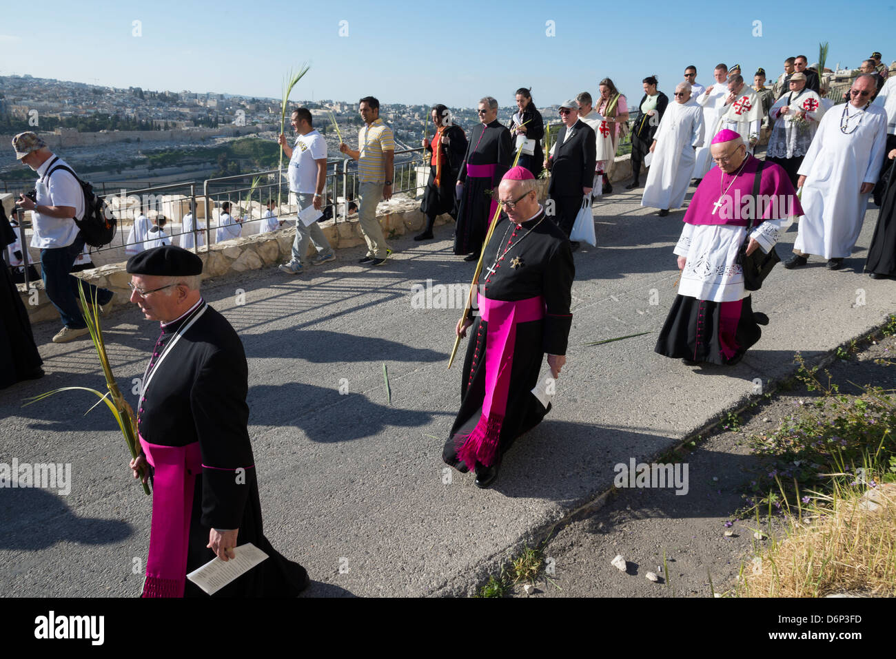 JERUSALEM, ISRAEL - 24.März: Katholische Palmsonntag Prozession vom Ölberg am 24. März 2013 in Jerusalem, Israel. Stockfoto
