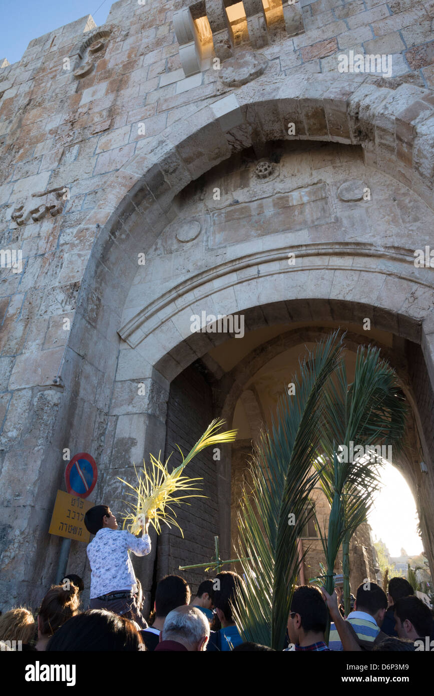JERUSALEM, ISRAEL - 24.März: Katholische Palmsonntag Prozession vom Ölberg am 24. März 2013 in Jerusalem, Israel. Stockfoto