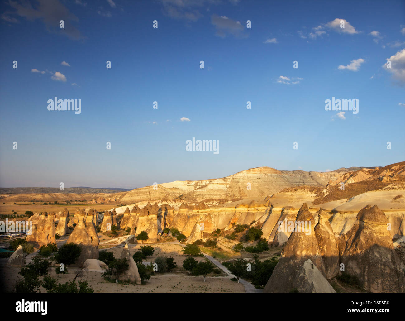 Cappadocia Landschaft, Cavusin (Pasabag), in der Nähe von Zelve, Anatolien, Türkei, Kleinasien, Eurasien Stockfoto