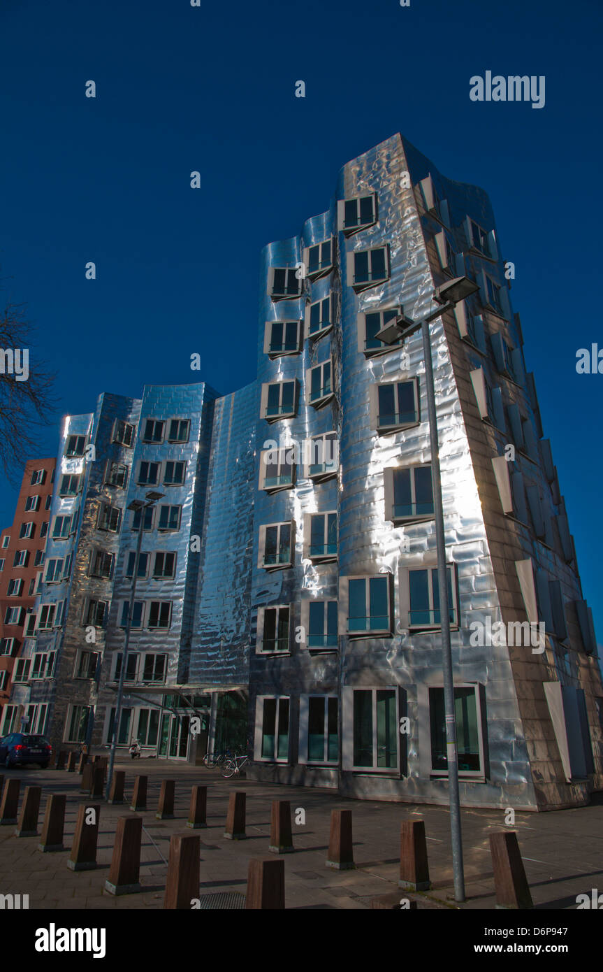 Neuer Zollhof Gebäude durch F Gehry Medienhafen Medienhafen Gegend Düsseldorf City Deutschland Europa Stockfoto