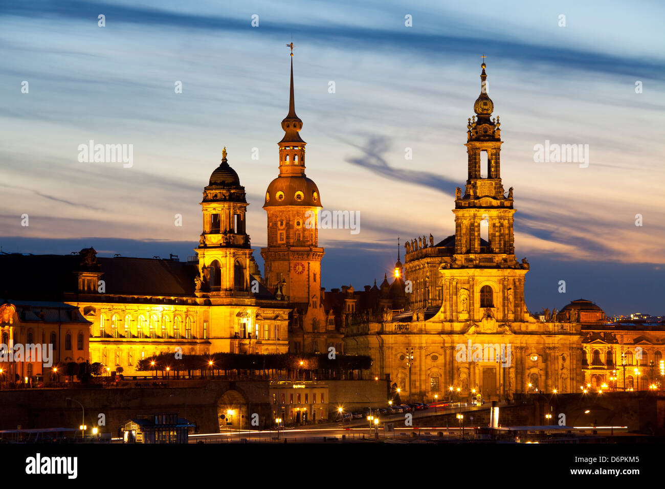 Blick auf das historische Zentrum von Dresden bei Nacht, Sachsen, Deutschland, Europa Stockfoto