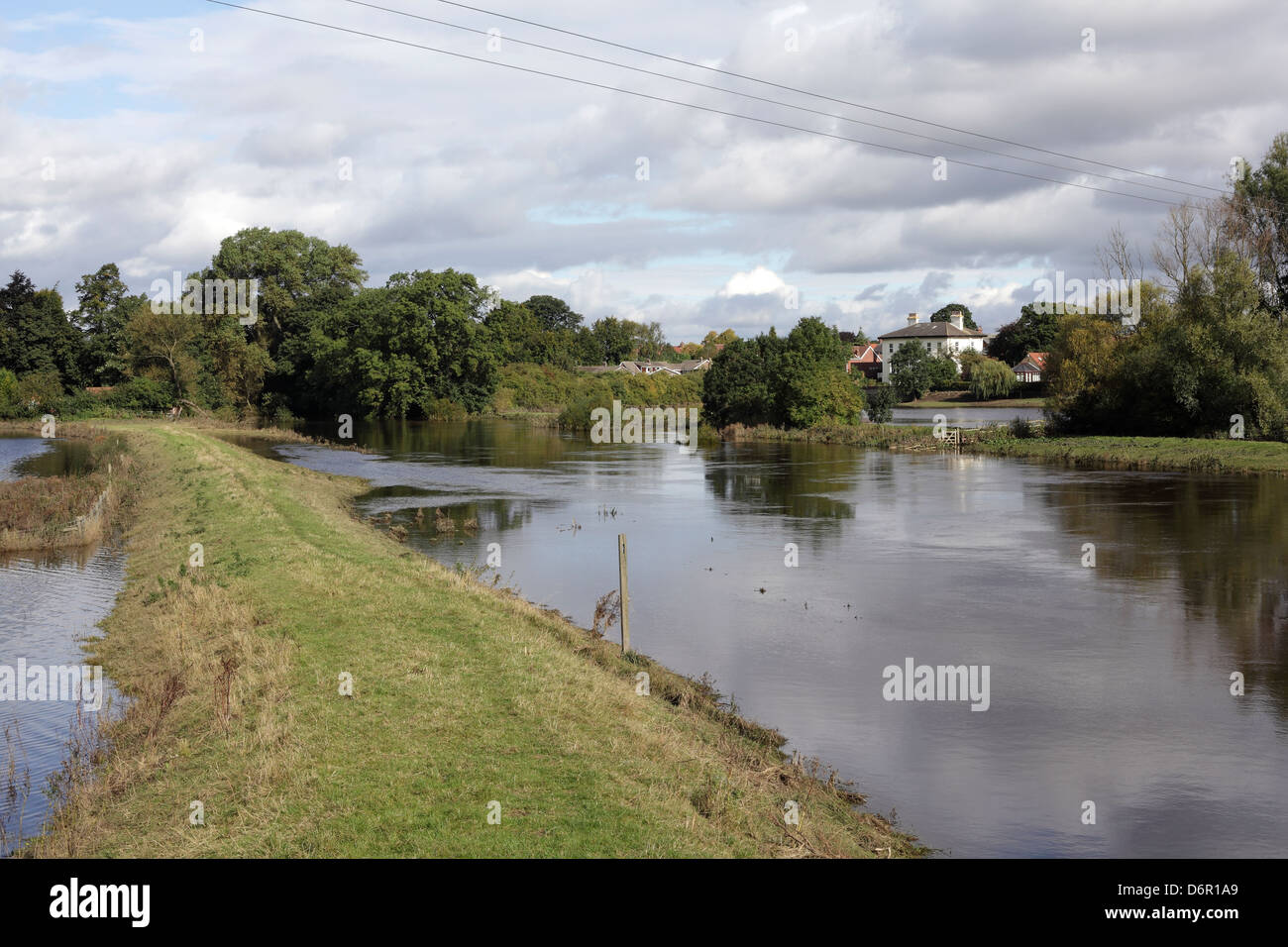 Überfluteten Feldern neben der A64 in der Nähe von York, September 2012 Stockfoto