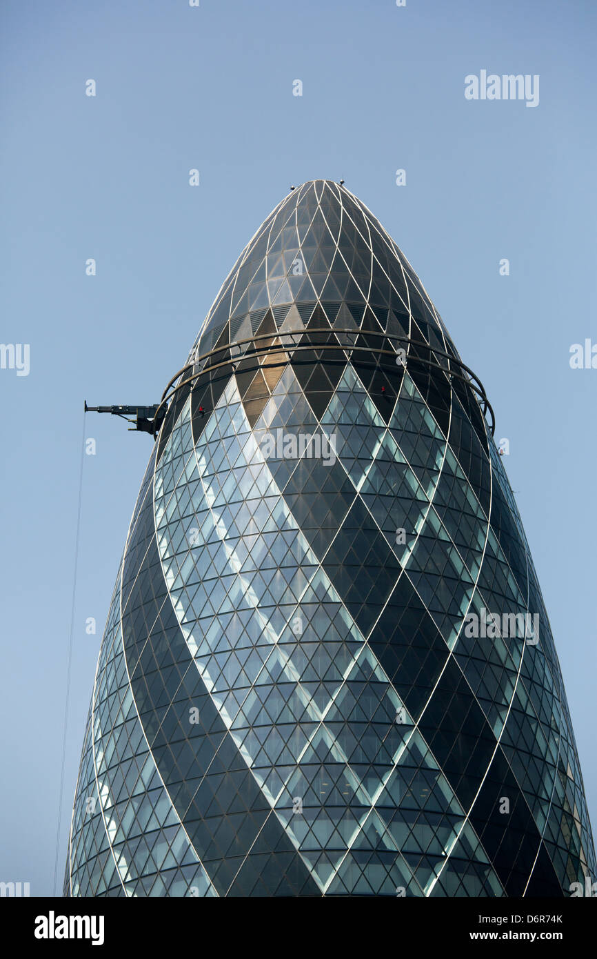 Gherkin building london aka cucumber -Fotos und -Bildmaterial in hoher ...