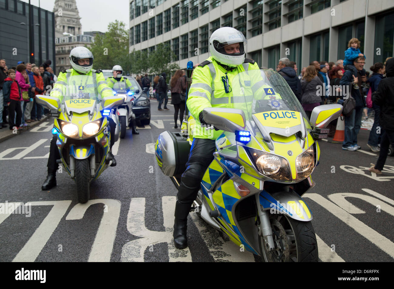 London, Vereinigtes Königreich, Offiziere von der Metropolitan Police Stockfoto