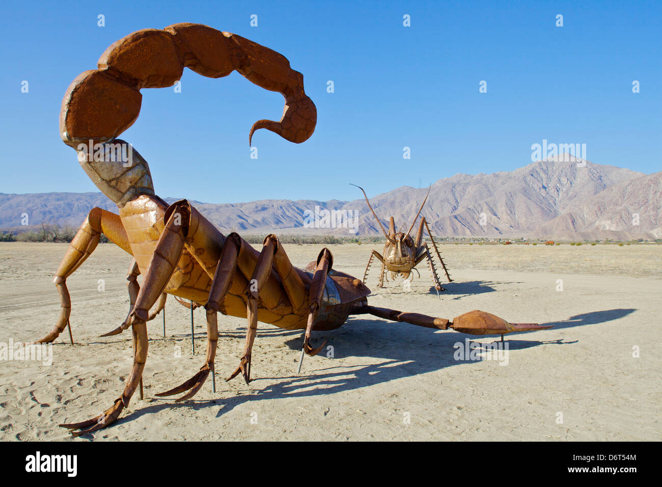 Scorpion-Skulpturen in einer Wüste, Borrego Springs, Kalifornien, USA Stockfoto