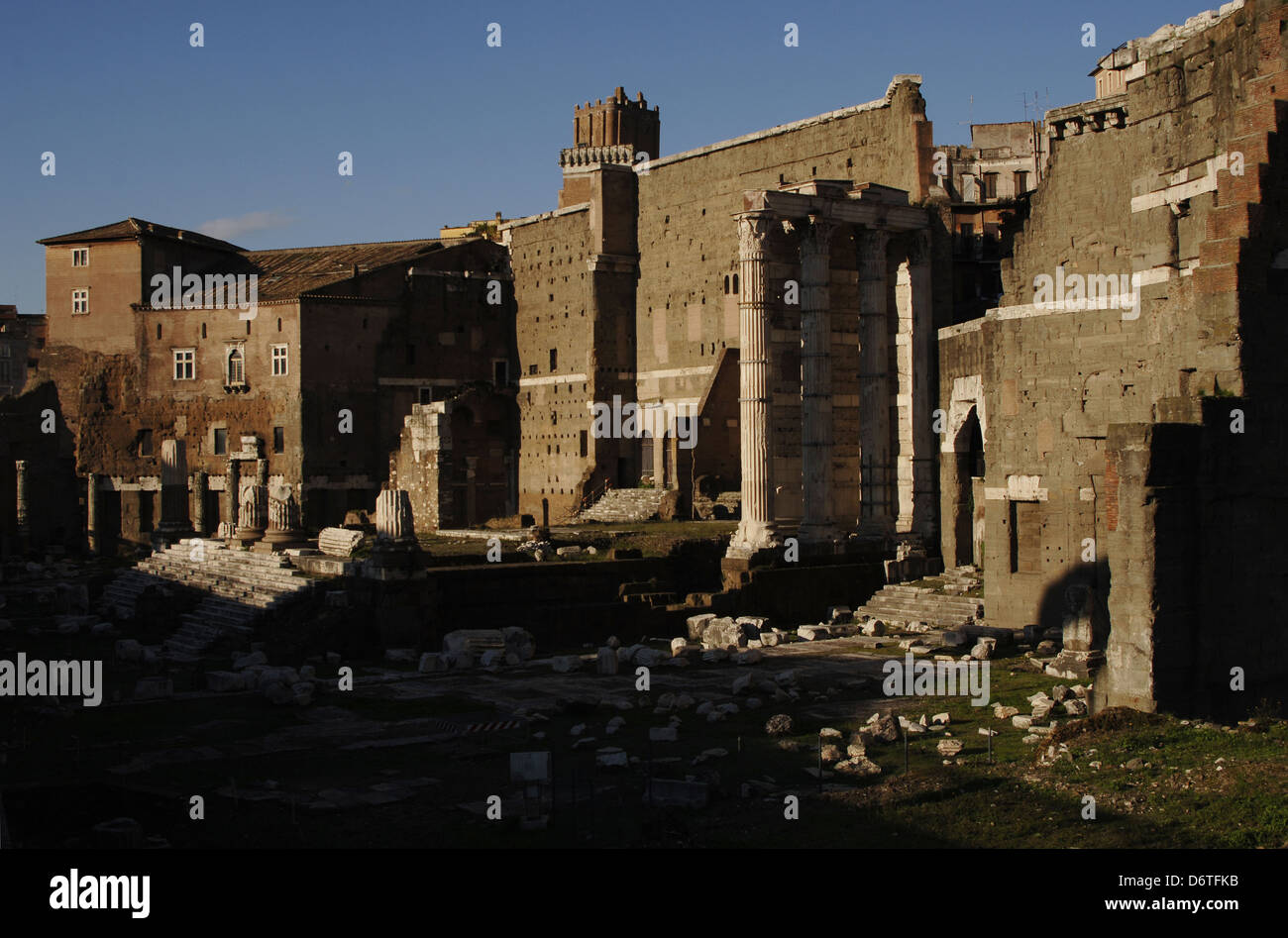 Kaiserforen. Forum des Augustus. Ruinen des Tempels des Mars Ultor. 2. Jahrhundert vor Christus. Rom. Italien. Stockfoto