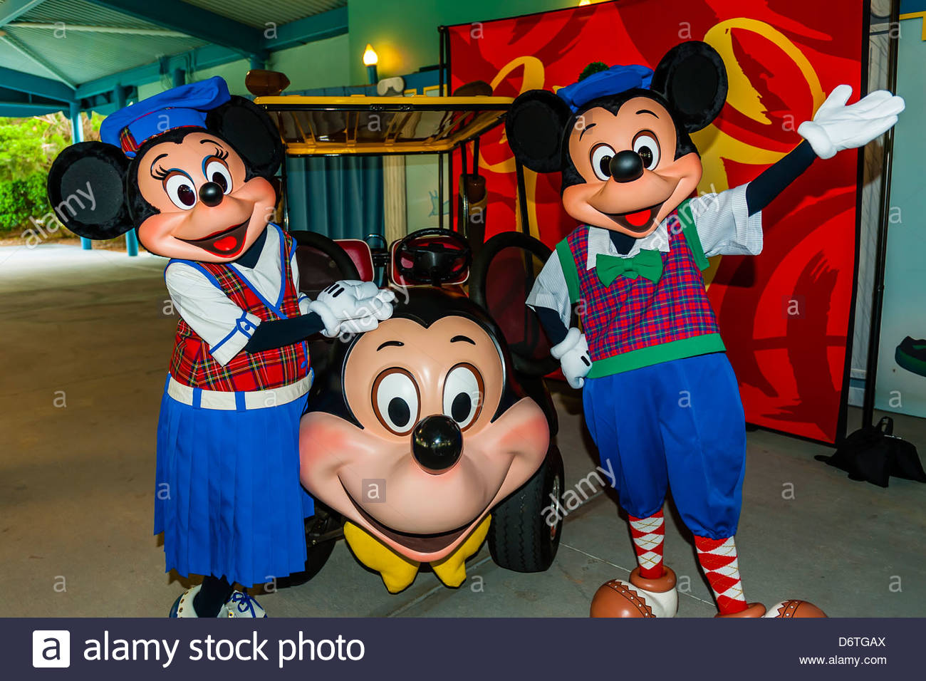Minnie Mouse Und Mickey Mouse Fantasia Gardens Pavilion Walt