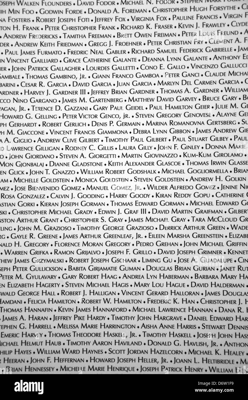 Namen der Gefallenen in den 9/11 Tribute Center in New York City, USA Stockfoto