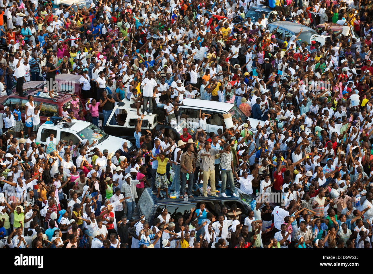 Memorial Day Feier 1 Monat nach dem Erdbeben im Januar 2010, Port au Prince, Haiti, Caribbean Stockfoto