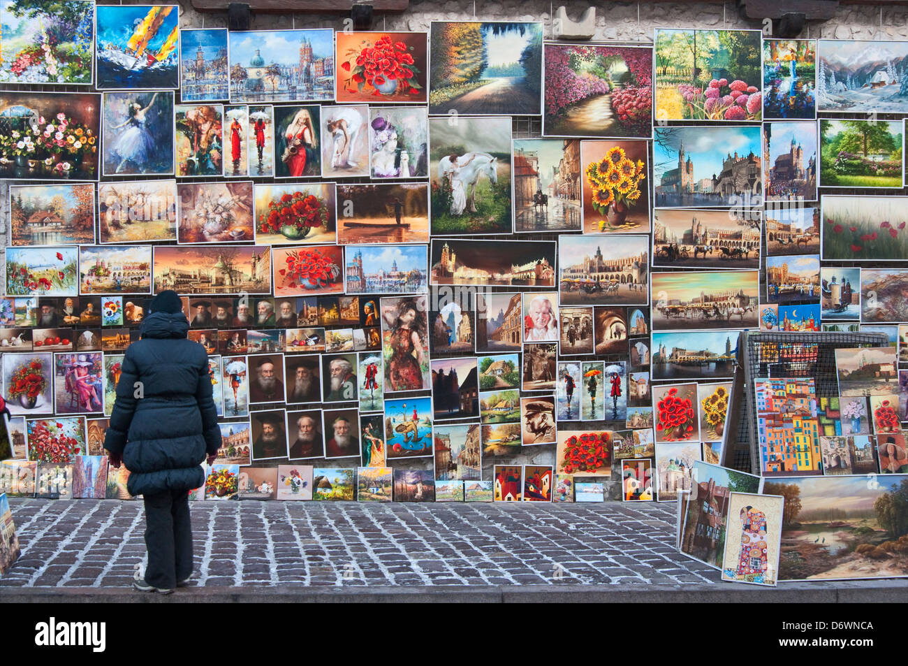 Kunst-Anzeige auf der Stadtmauer in der Nähe von Florianstor in Krakau, Polen Stockfoto