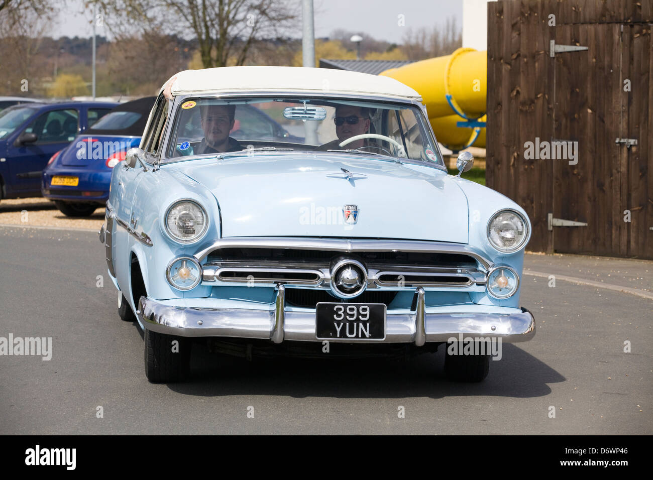 1953 Ford Customline Coupe amerikanischer Klassiker Stockfoto