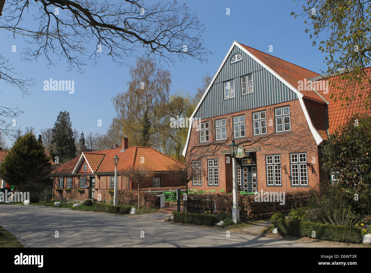 Panker, Deutschland, Guest House Ole Liese (rechts) und Nachtwächter Haus auf Panker Stockfoto
